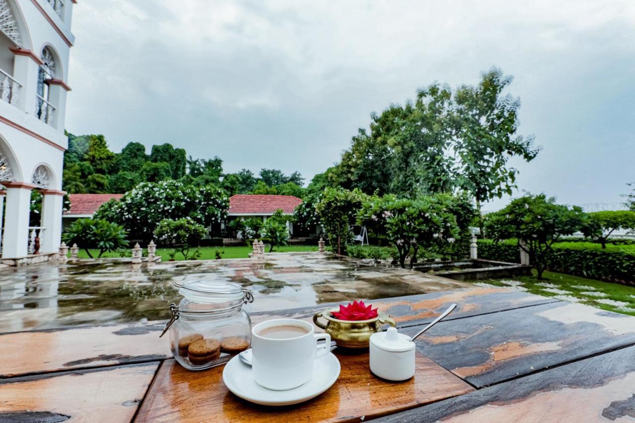 Saptapuri By Royal Orchid Hotels Limited Varanasi Eksteriør bilde