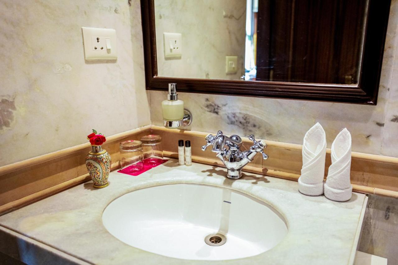Saptapuri By Royal Orchid Hotels Limited Varanasi Eksteriør bilde
